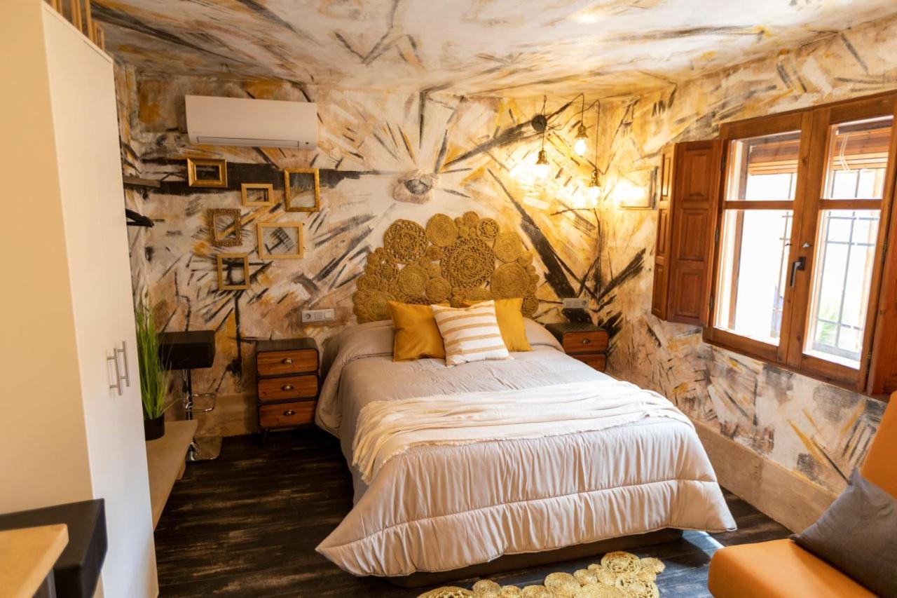 Domus Lapidis - La Galeria Apartment Bogarra