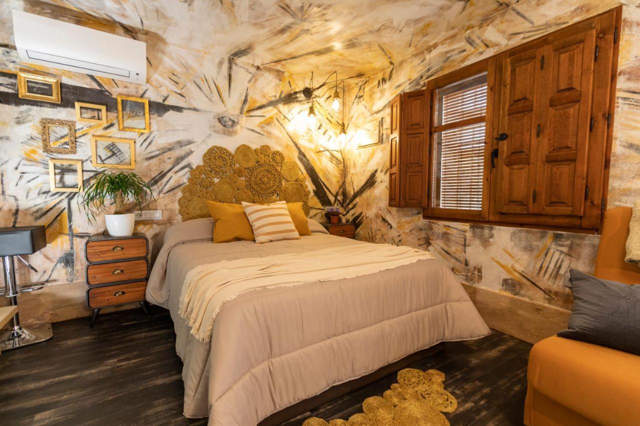 Domus Lapidis - La Galeria Apartment Bogarra